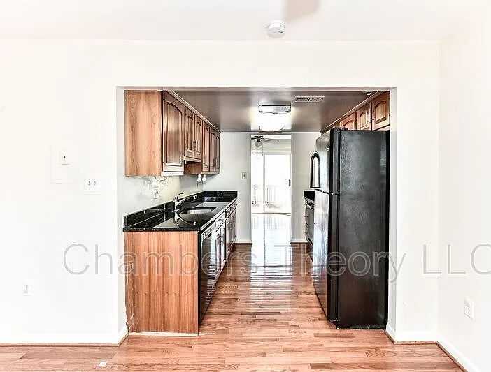 8088 Edinburgh Dr — Photo 5