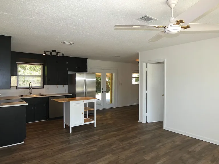 3460 Rothschild Dr — Photo 2