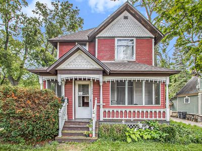1224 E Main St, Kalamazoo, MI, 49048