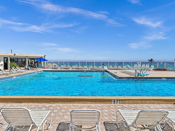 3rd image of 3505 S Ocean Dr Suite Cu1