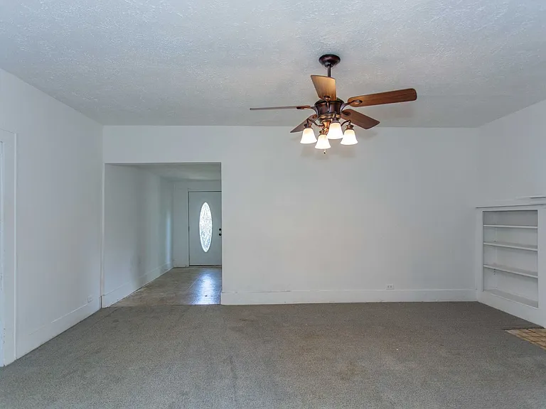 1710 Pearl Ave — Photo 10