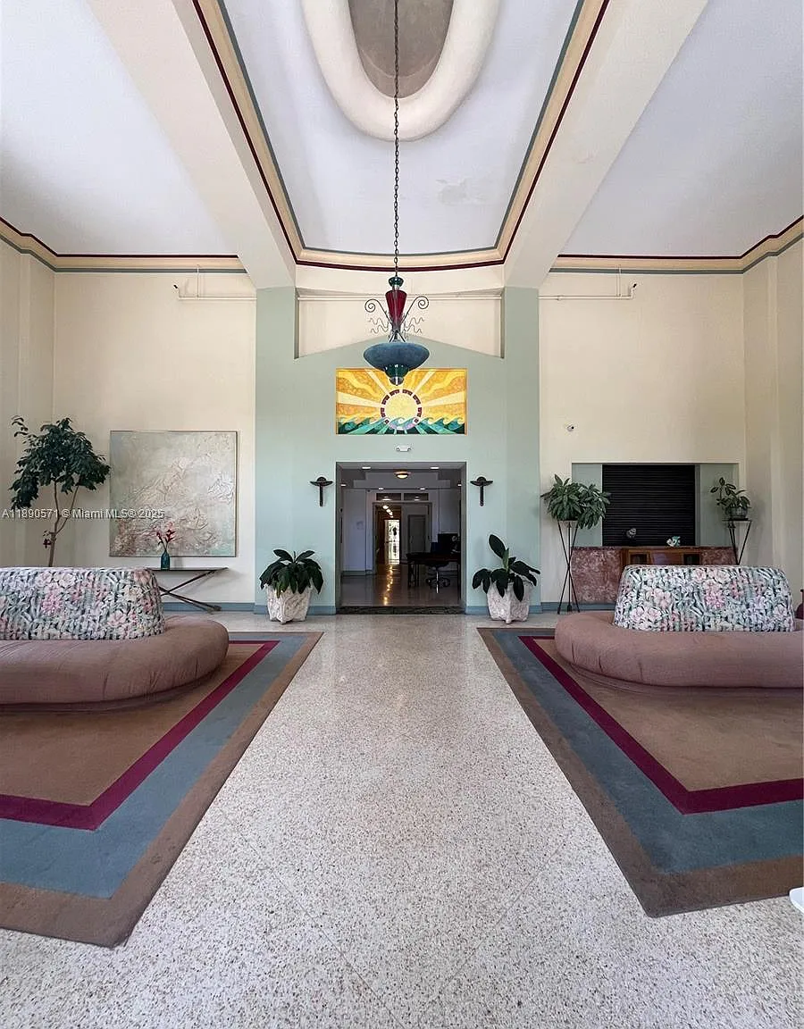 The Mantell Condo — Photo 4