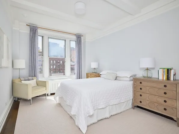 122 East 82nd Street image 3 of 6