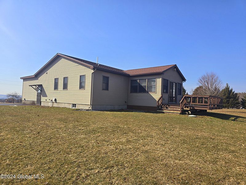 3rd image of 121 Opalka Road
