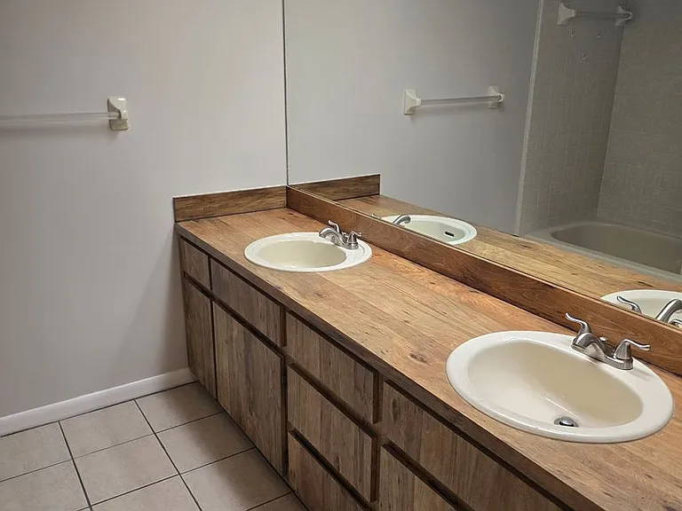 17 Dogwood Dr — Photo 13