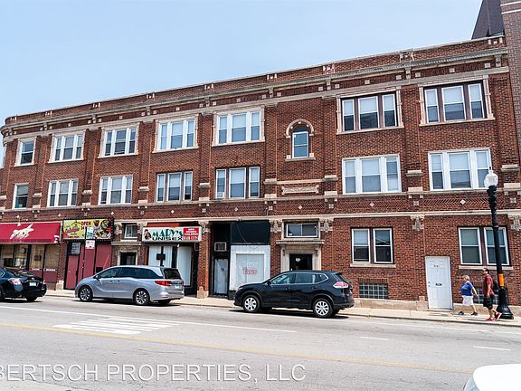 3rd image of 4751 N Clark St #1