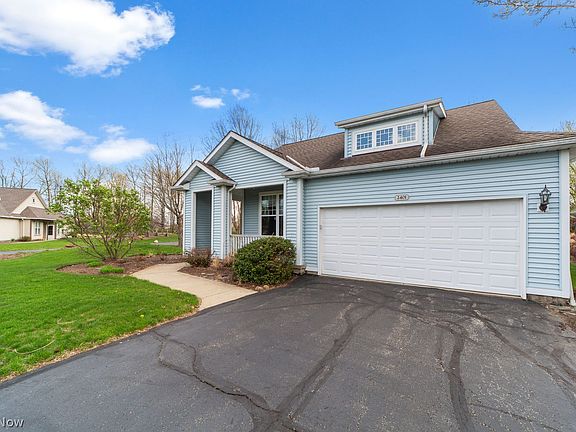 2nd image of 2401 Worthington Pl