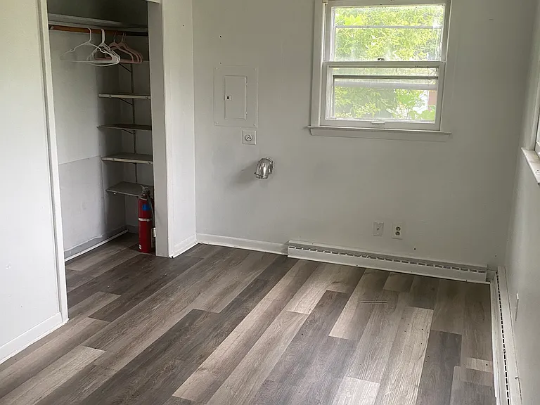 5742 W Silver Spring Dr — Photo 8