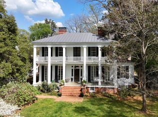 318 N Churton St, Hillsborough, NC 27278