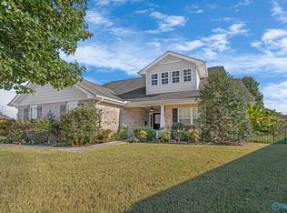 4827 Canterwood Dr SE, Owens Cross Roads, AL 35763