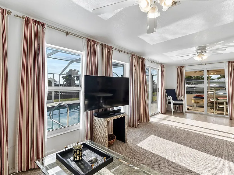 177 Dartmouth Dr NW — Photo 4