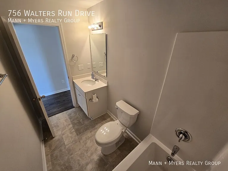 756 Walters Run Dr — Photo 16