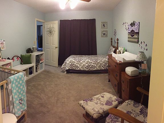3rd image of 3634 Greenacres Dr #228