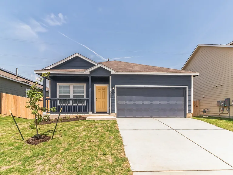 2808 Schwartz Ln — Photo 1