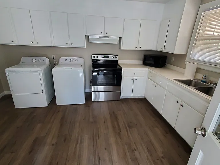 1713 Darwin Rd SE #A — Photo 7