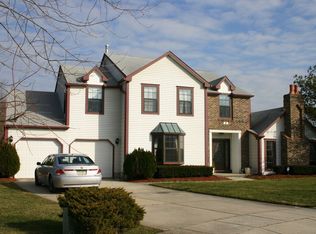 8 Princeton Dr, Voorhees, NJ 08043