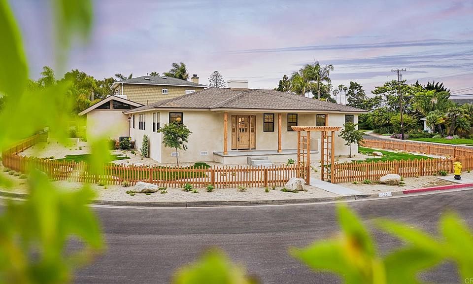 1st image of 980 Orma Dr