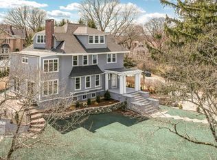 2 Ridgefield Rd, Winchester, MA 01890
