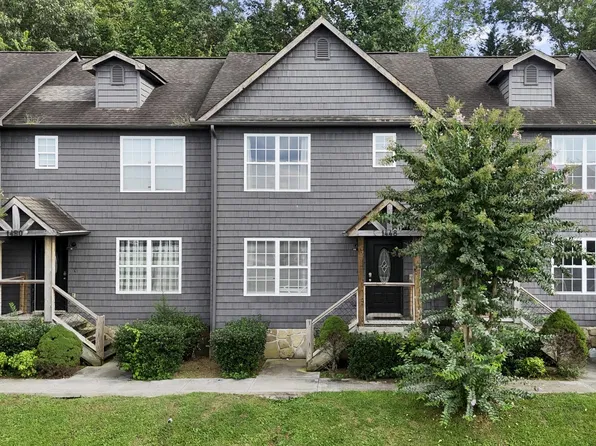 1448 William Holt Blvd, Sevierville, TN 37862