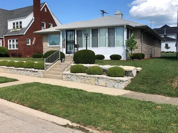 1304 N Morgan St, Rushville, IN 46173