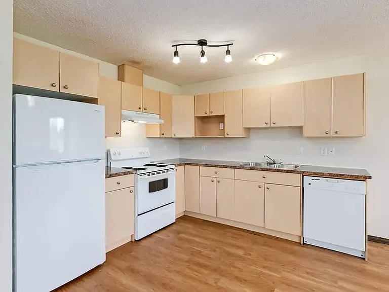 55 Pleasant Park Rd W #15 — Photo 5