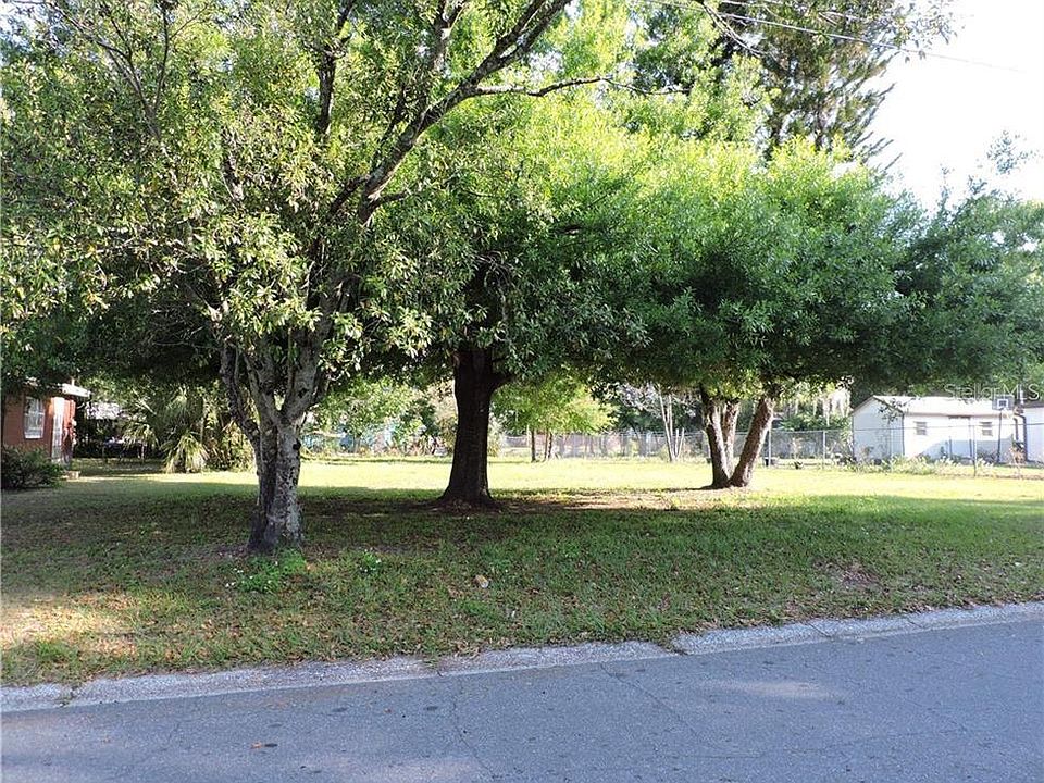 1st image of 315 Bassedena Cir N