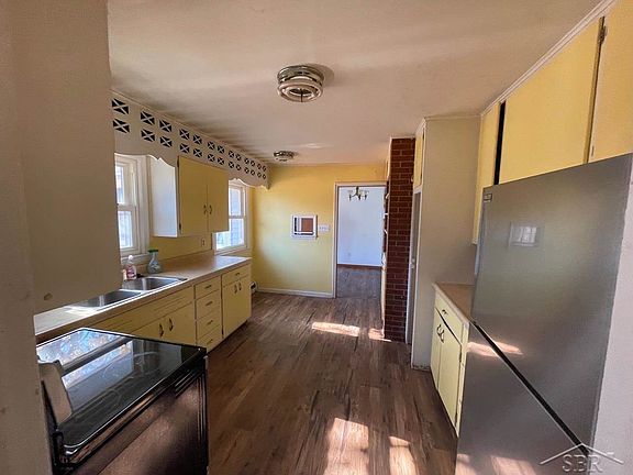 5th image of 5095 Weiss St