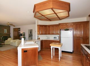 5677 Oak Knoll Ln, Auburn, CA 95602