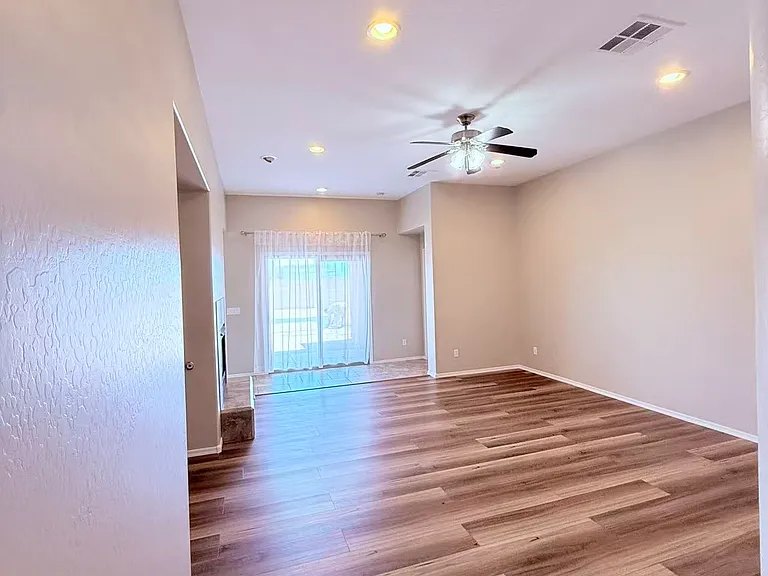 4603 S Adelle St — Photo 3
