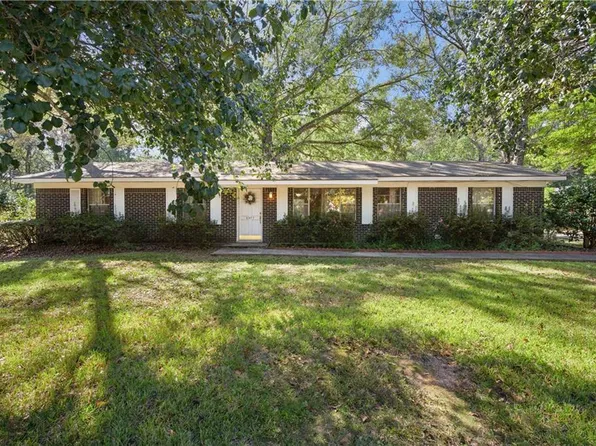 3977 Hillcrest Ln W, Mobile, AL 36693