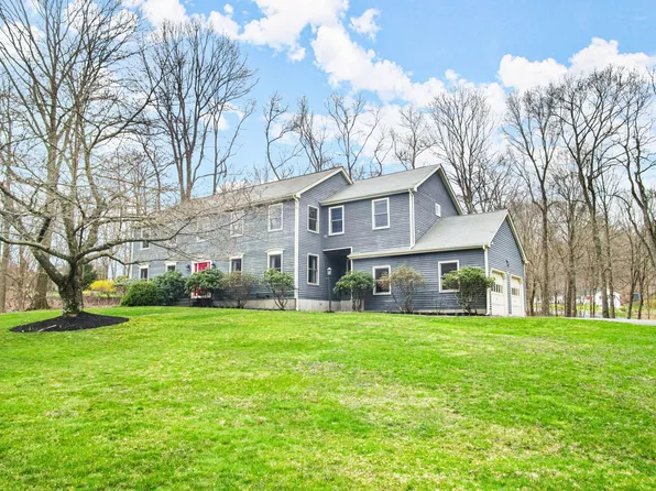 26 Tiffany Drive, Danbury, CT 06811