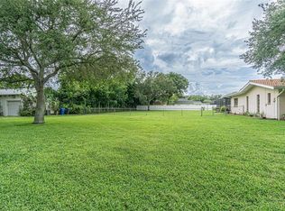 12454 138th St N #6, Largo, FL 33774