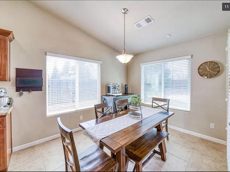 2954 Duncan Ave — Photo 15
