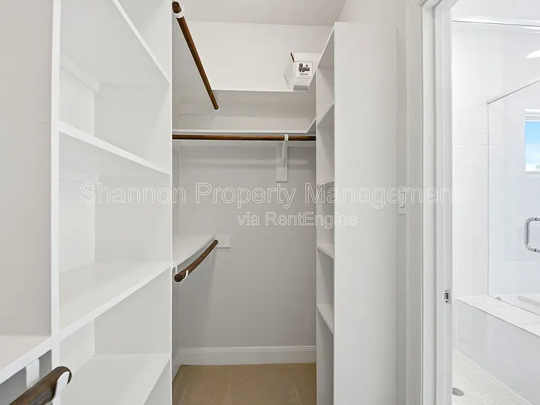 8239 Cambridge St — Photo 17