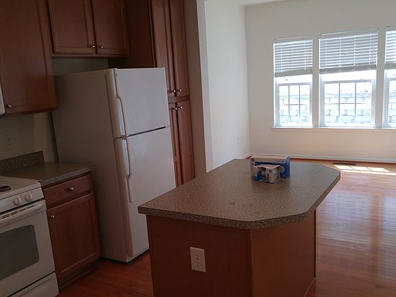 Spacious kitchen with plenty of space for dining.