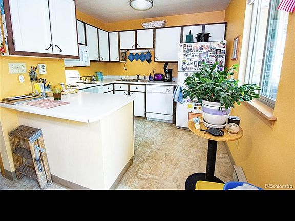 5th image of 606 Overlin Dr APT 2