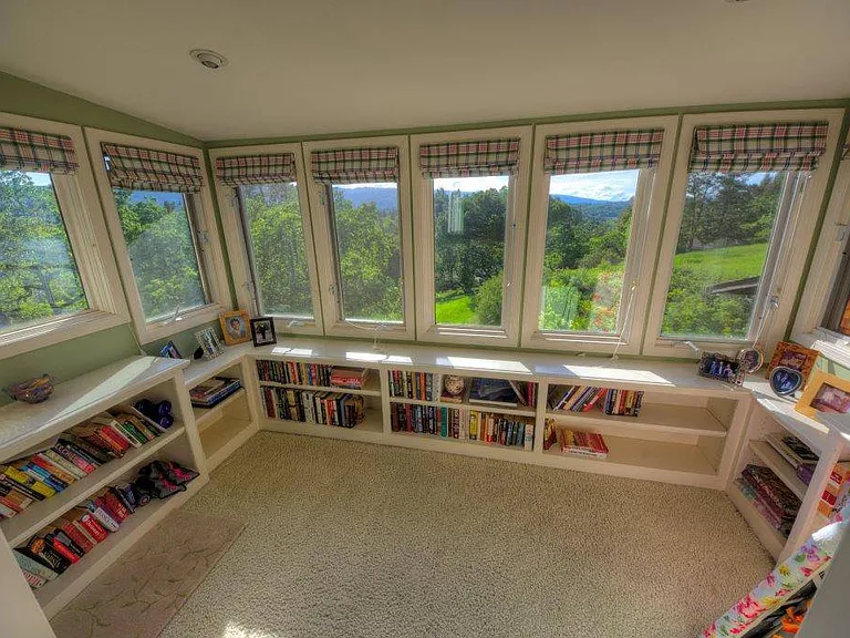 9 Carriage Ct — Photo 18