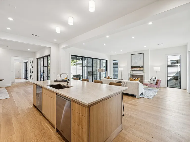 6833 Northridge Dr — Photo 18
