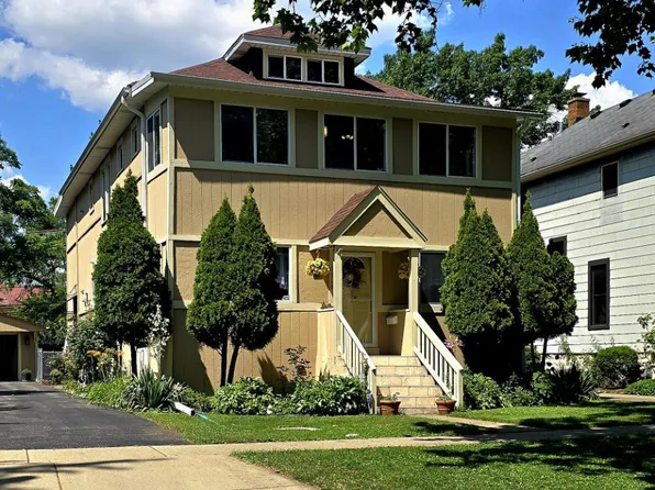 8518 Rockefeller Ave #2A, Brookfield, IL 60513
