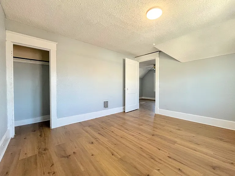 307 Berkshire Ave — Photo 6