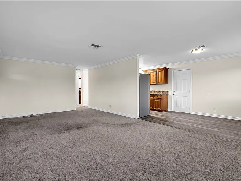 11074 Knobb Ave — Photo 6