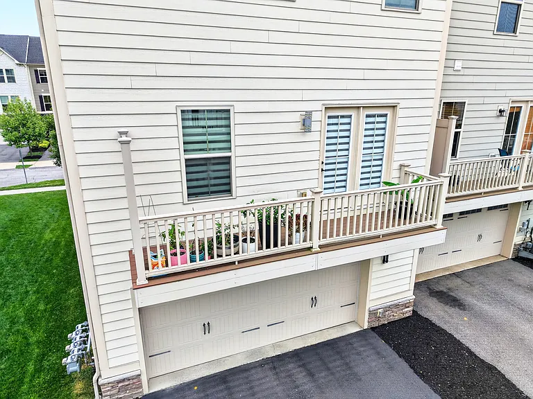 408 Fairmont Dr — Photo 42