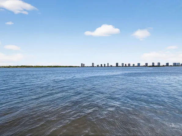 105 Paradise Harbour Boulevard #102, North Palm Beach, FL 33408