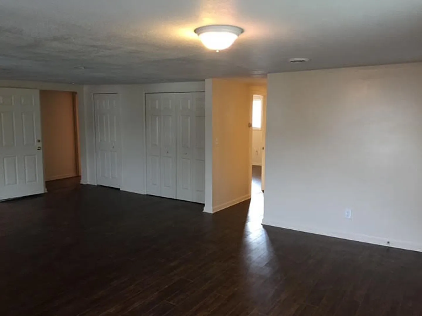 $1,950 - 3 beds | 2 bath House in Grand Blanc with an Open Floor Plan and a HUGE 2-Car Garage — Photo 2