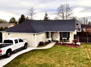 2857 NW 17th St, Redmond, OR 97756