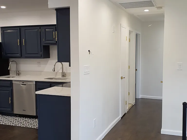 5 Laroc Rd — Photo 5