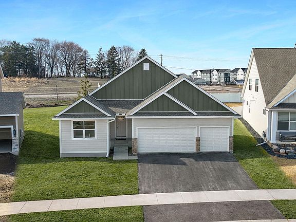 3rd image of 7329 Agate Trl