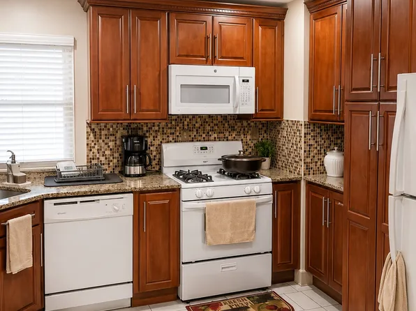 (undisclosed Address), Far Rockaway, NY 11691