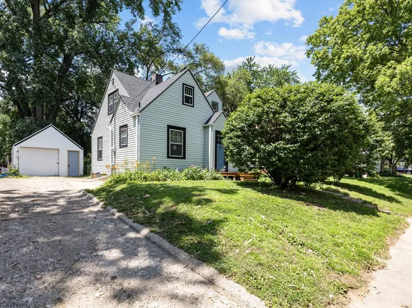 4108 3rd St, Des Moines, IA 50313