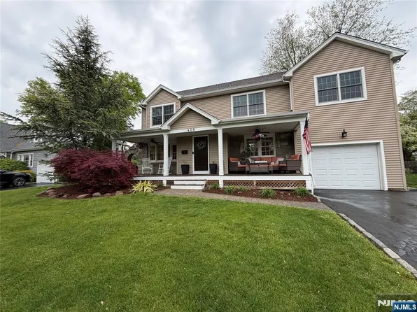 408 Bergen Blvd, Oradell, NJ 07649